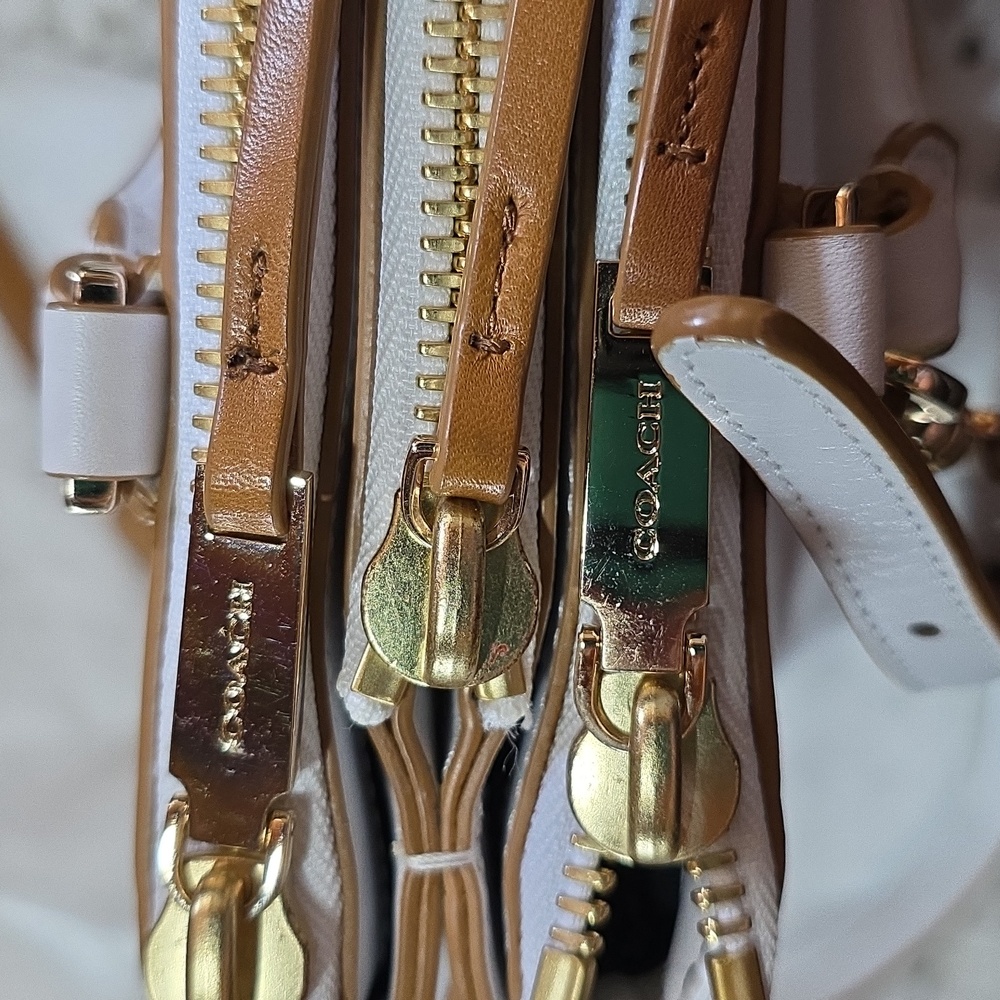 Coach Burough Bag - Picture 12 of 17